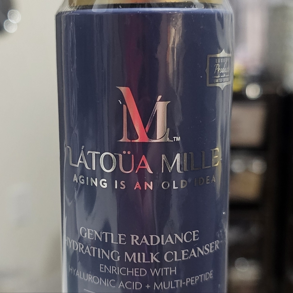 LATOUA MILLE GENTLE RADIANCE HYDRATING MILK CLEANSER